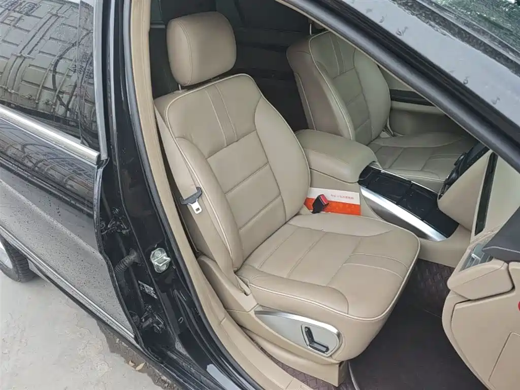 Mercedes-Benz R-Class 2015 — фото 25