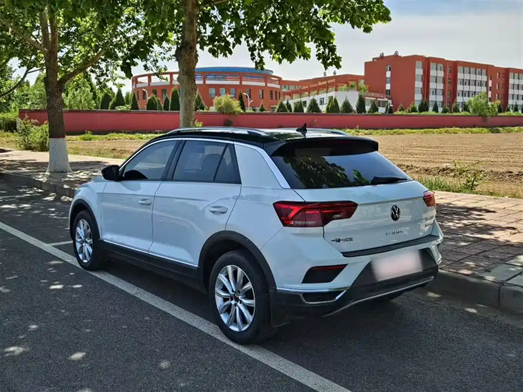 Volkswagen T-Roc 2021 — фото 8