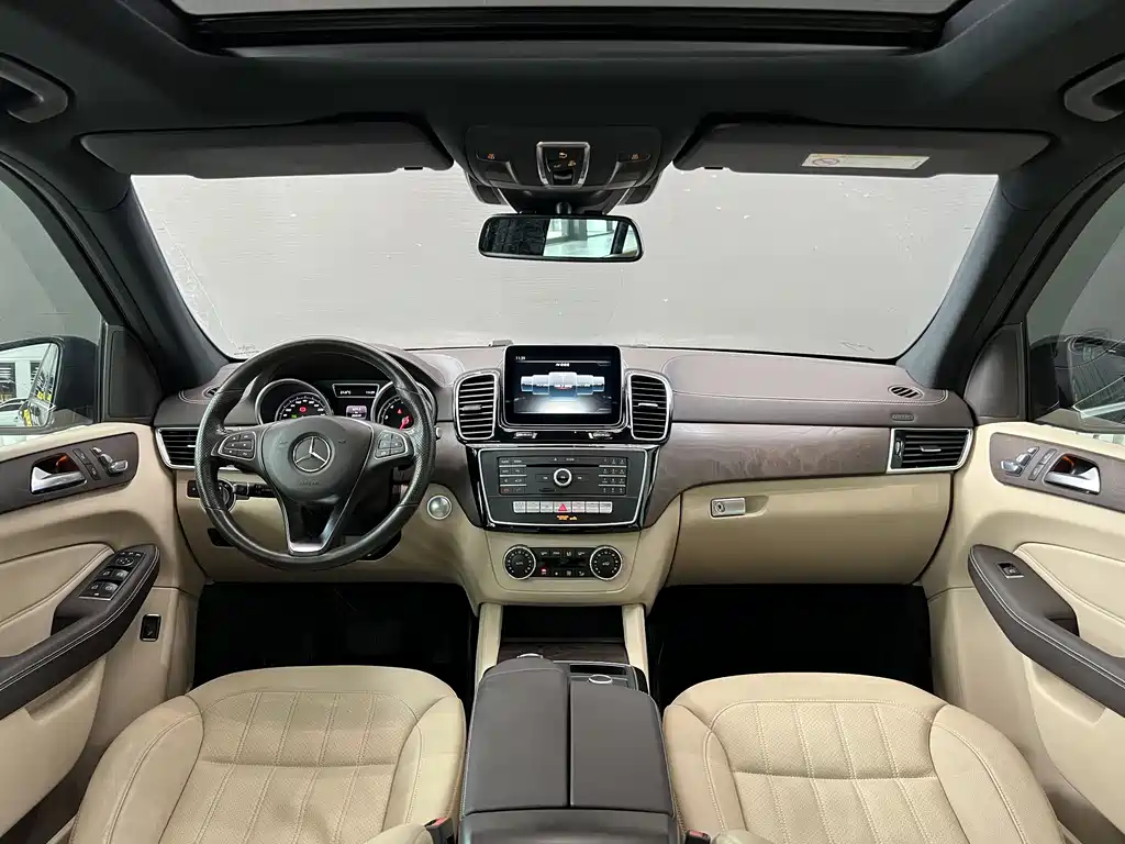 Mercedes-Benz GLE 2018 — фото 26