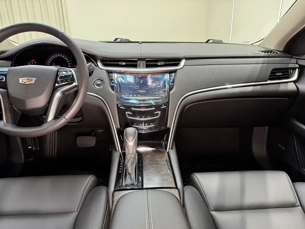 Cadillac XTS 2019 — фото 29