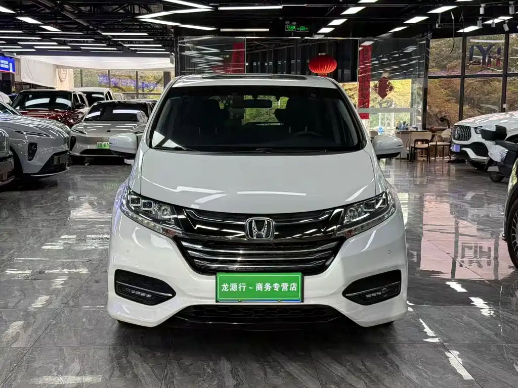 Honda Odyssey 2019 — фото 2