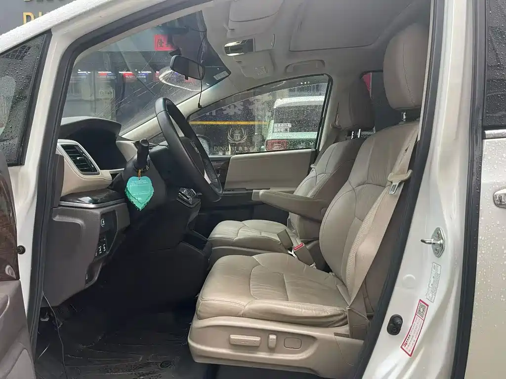 Honda Odyssey 2016
