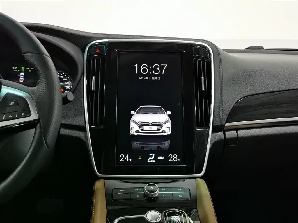 BYD Qin NEV 2018 — фото 12