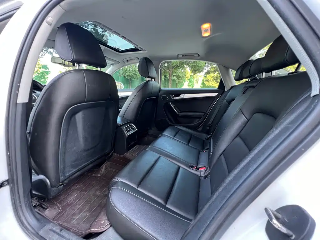 Audi A4L 2016