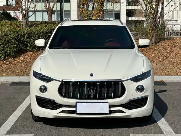 Maserati Levante 2021