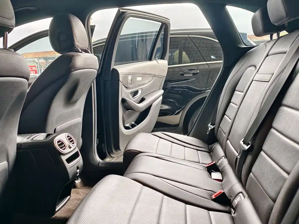 Mercedes-Benz GLC 2020 — фото 11