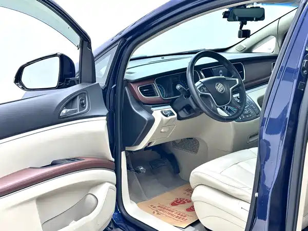 Buick GL8 2016