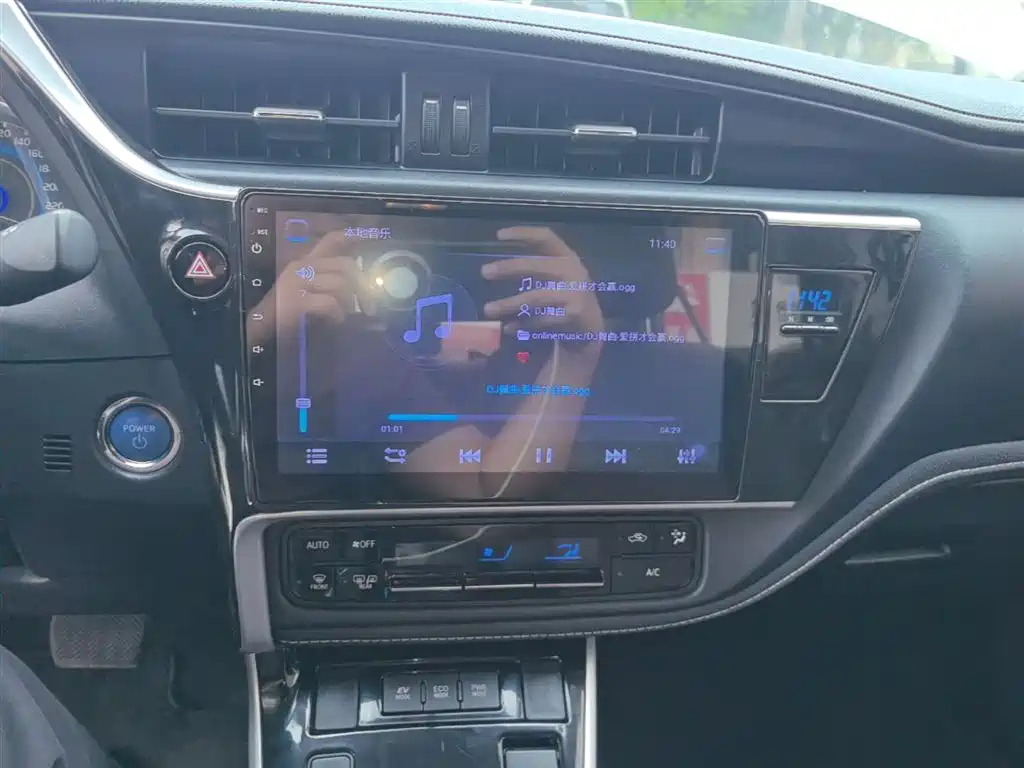 Toyota Corolla 2019 — фото 13