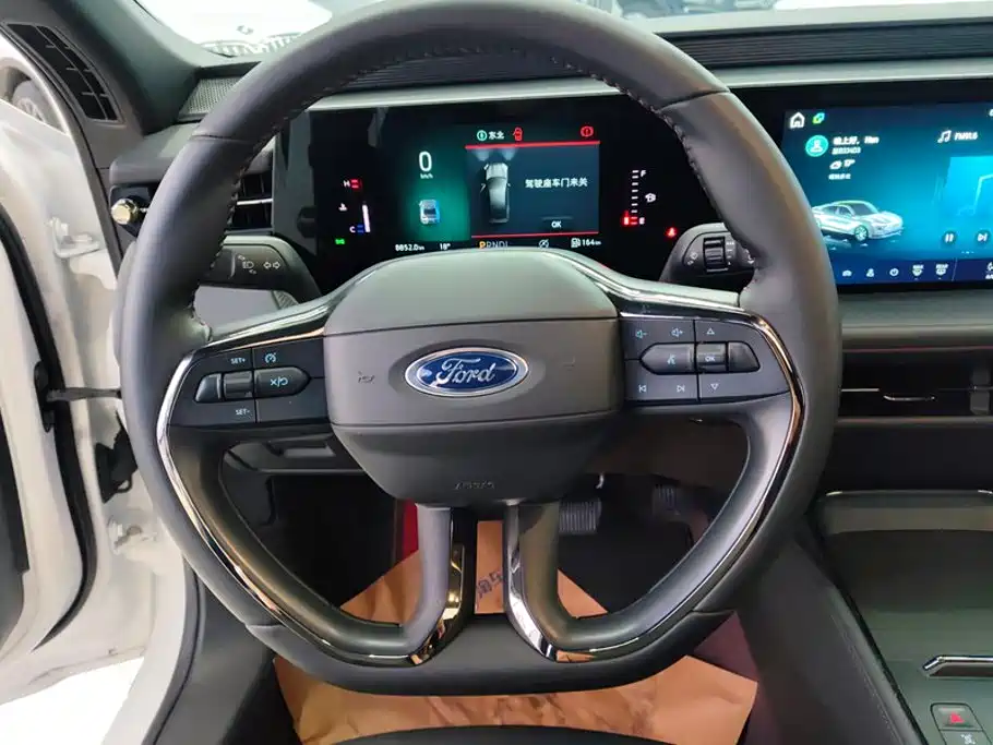 Ford Mondeo 2025 — фото 15