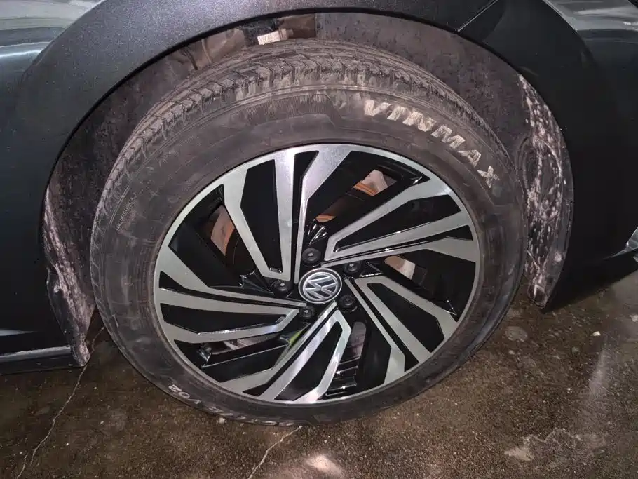 Volkswagen Sagitar 2022
