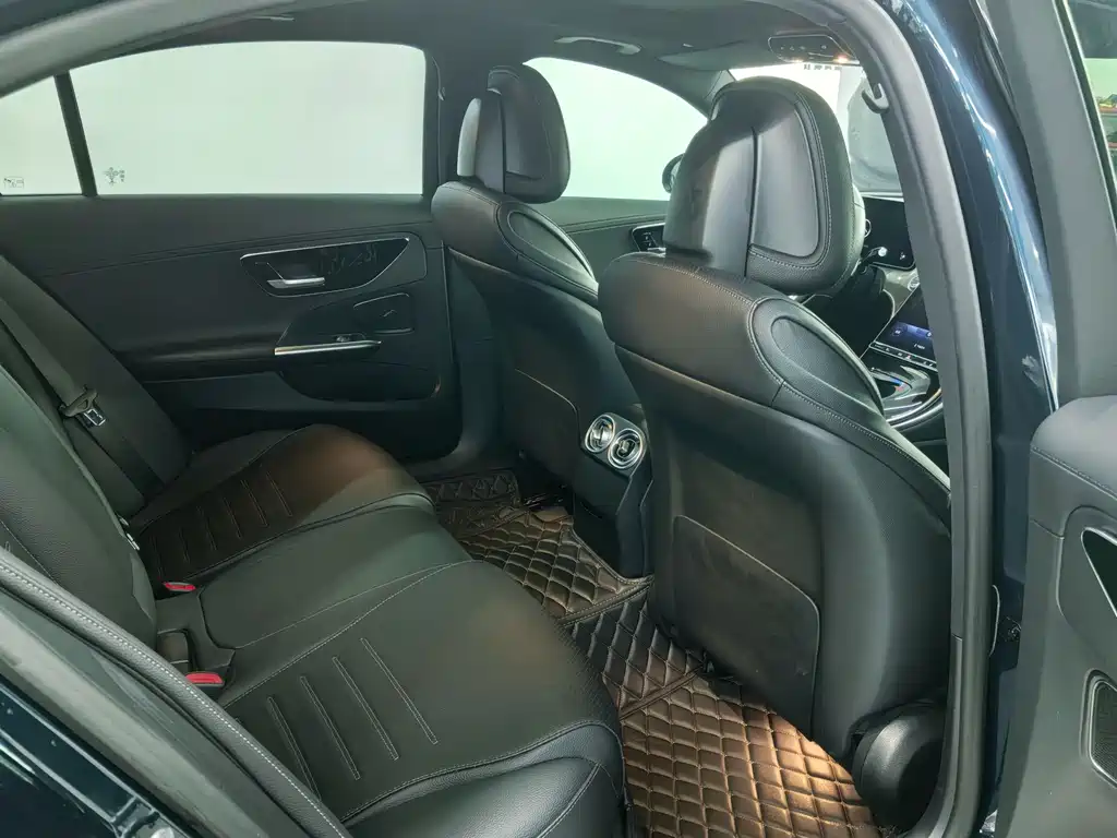 Mercedes-Benz C-Class 2022