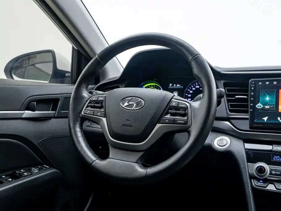 Hyundai Lingdong plug-in hybrid 2020 — фото 20