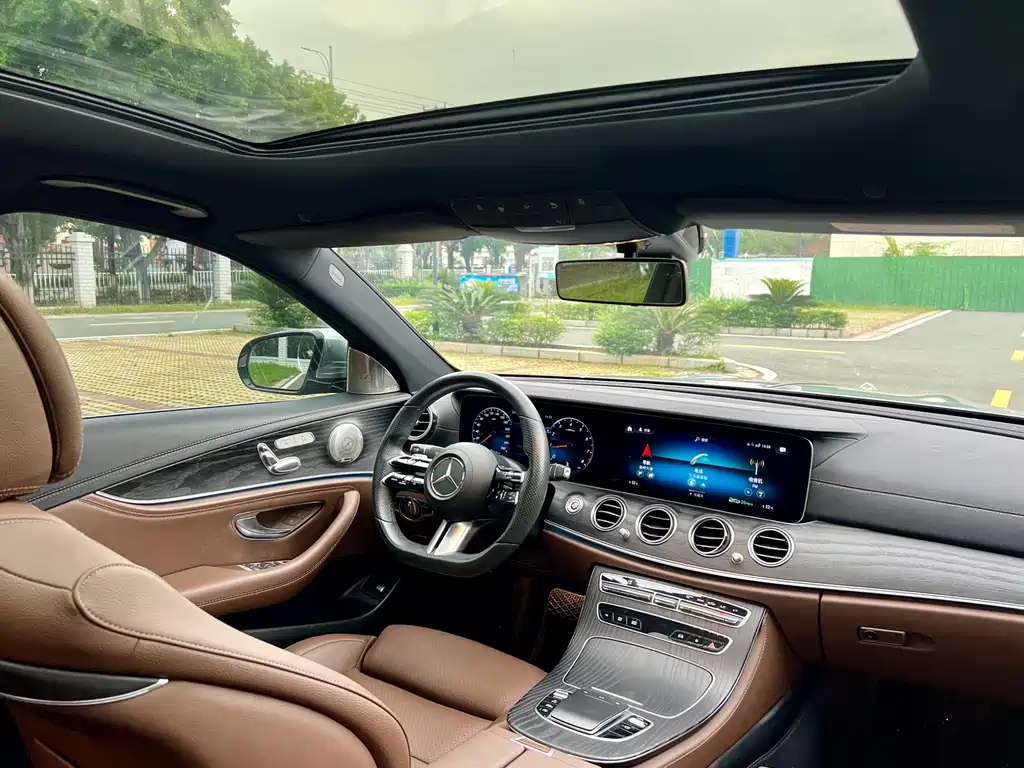 Mercedes-Benz E-Class 2023
