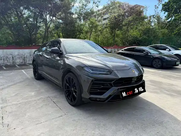 Lamborghini Urus 2022