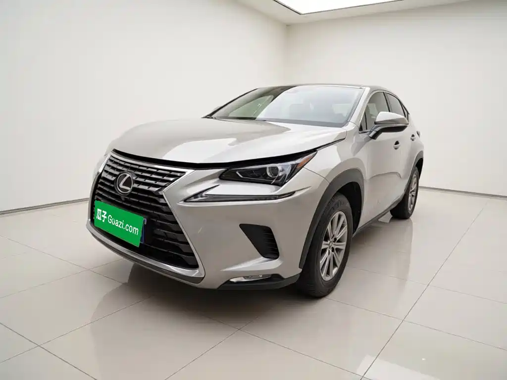 Lexus NX 2021