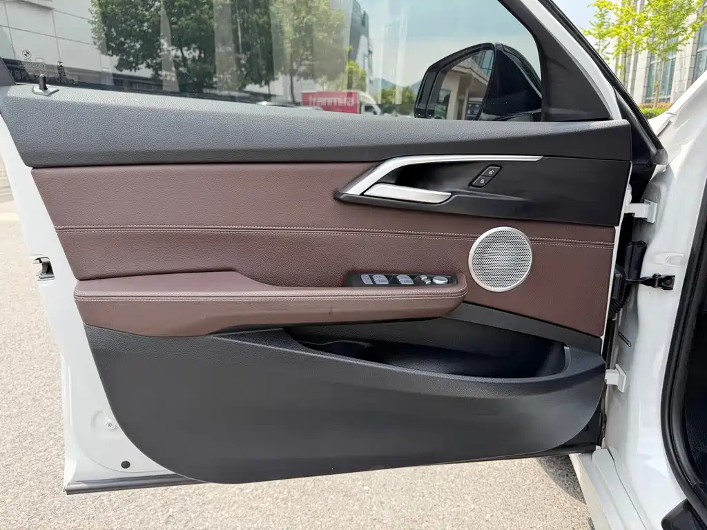 BMW 1 Series 2023