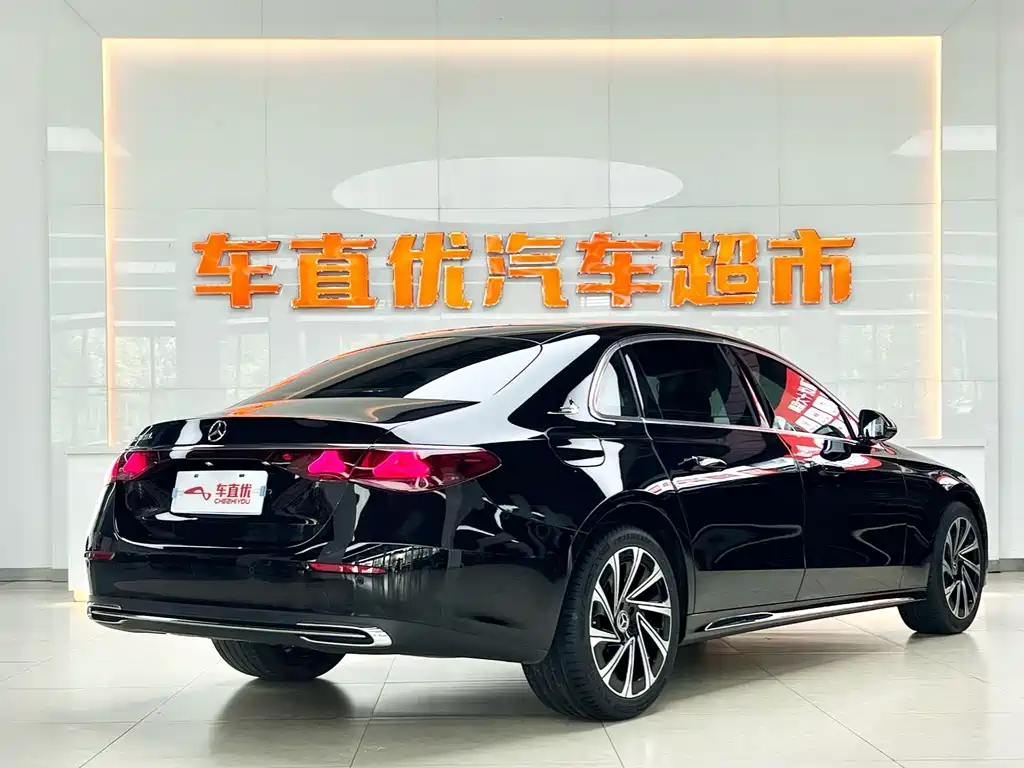Mercedes-Benz E-Class 2024