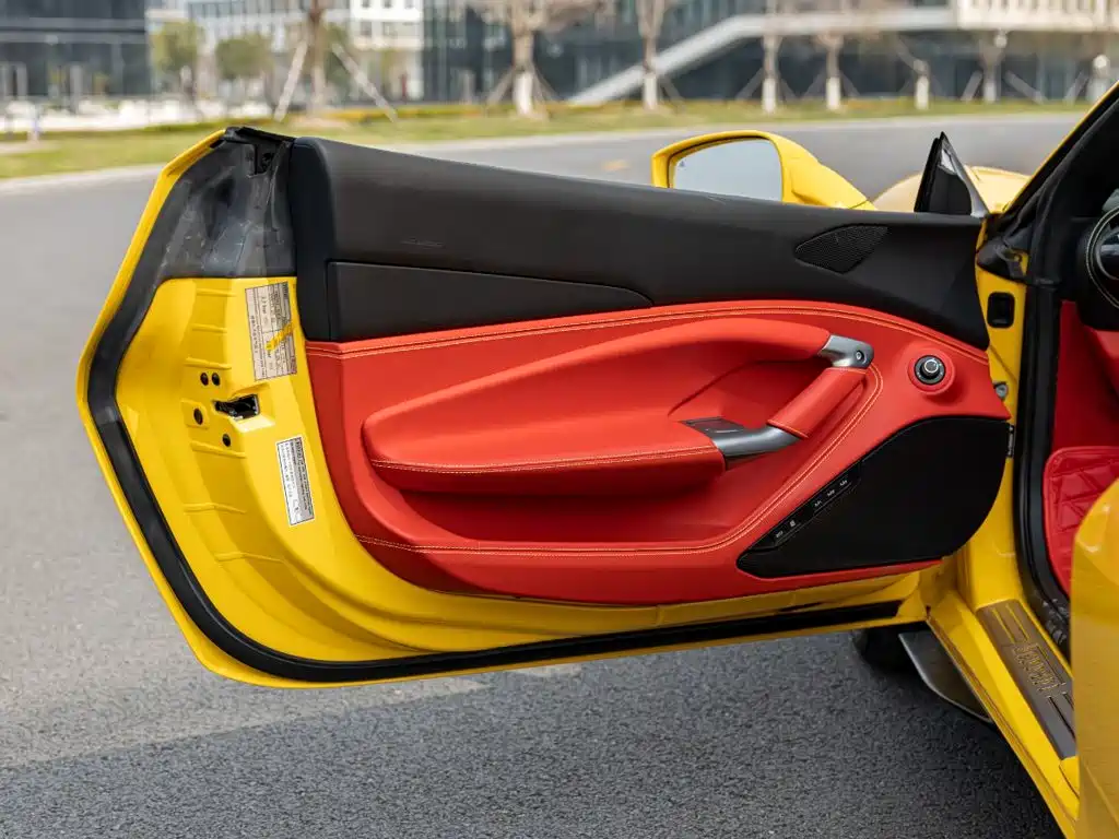 Ferrari F8 2022 — фото 15