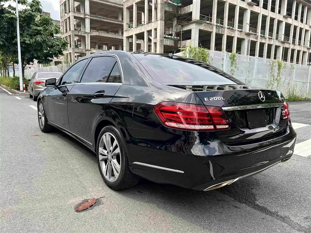 Mercedes-Benz E-Class 2015