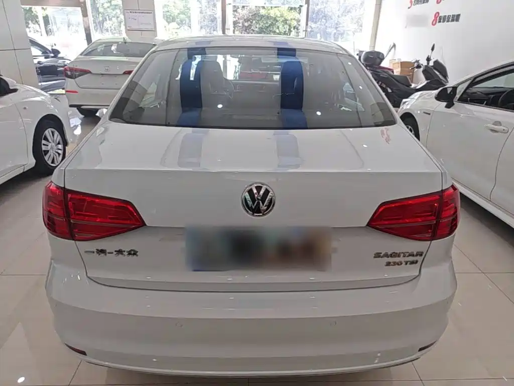 Volkswagen Sagitar 2017