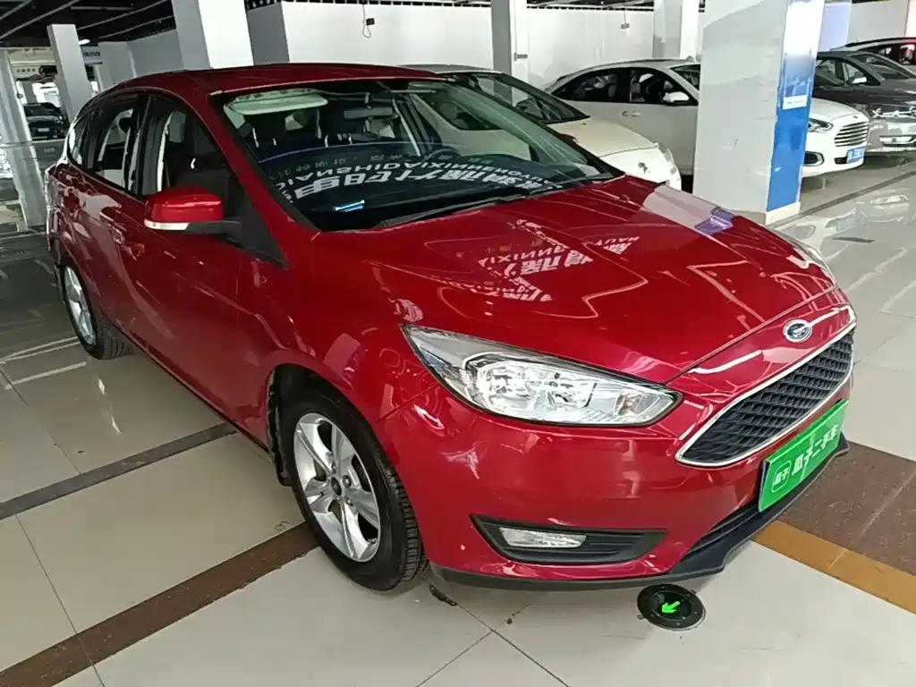 Ford Focus 2015 — фото 4