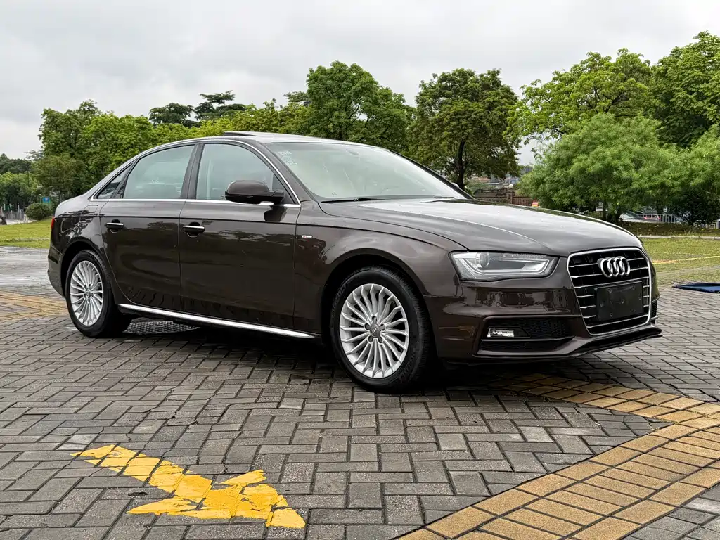 Audi A4L 2016