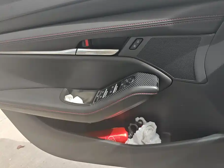 Mazda 3 Axela 2025