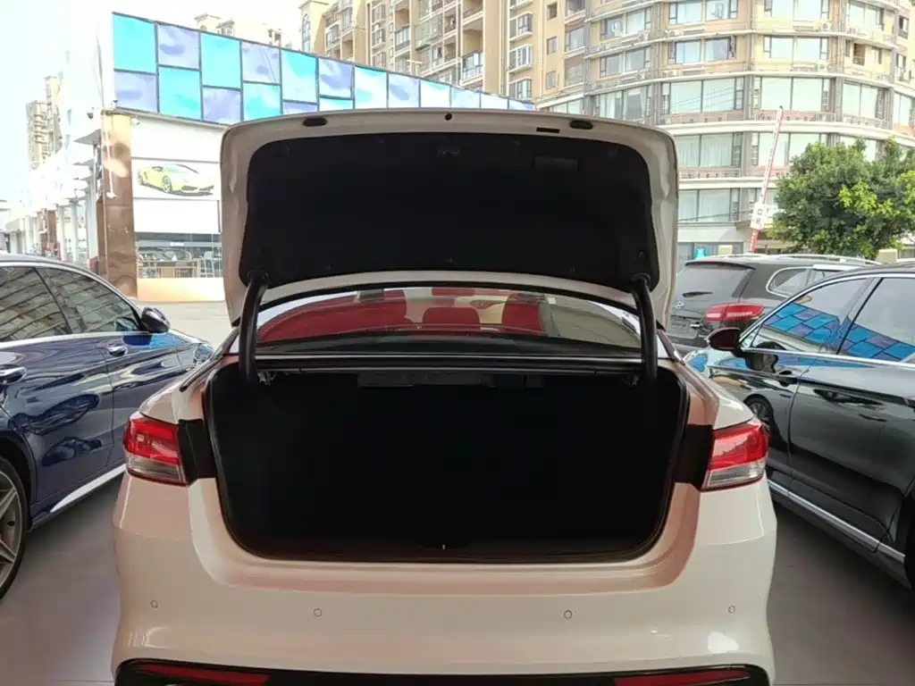 Kia K5 2015 — фото 19