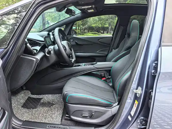BYD Dolphin 2024