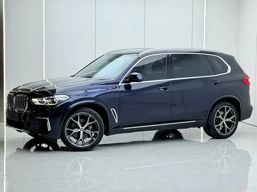 BMW X5 2023 — фото 1