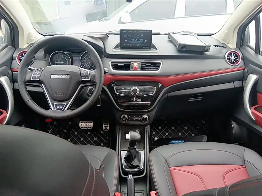 Haval H1 2016 — фото 10