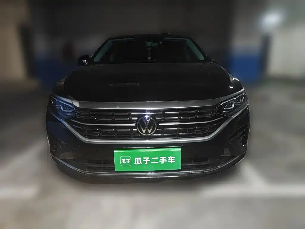 Volkswagen Passat 2023