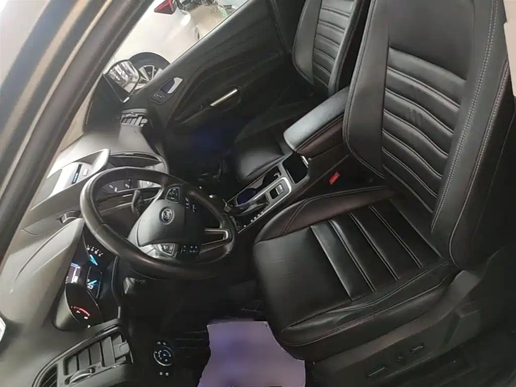 Ford Kuga 2017 — фото 15