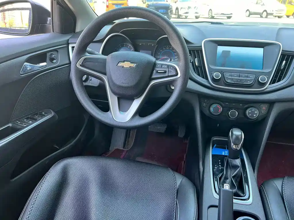 Chevrolet Cavalier 2016 — фото 11