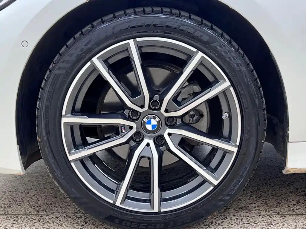 BMW 3 Series 2022 — фото 9
