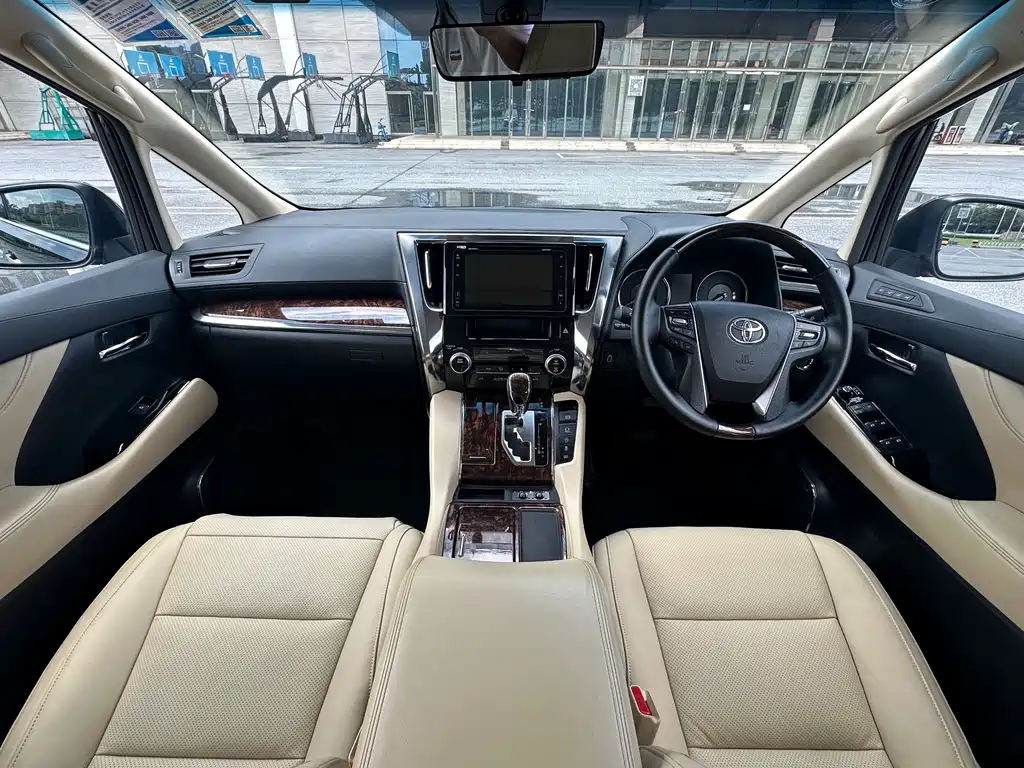 Toyota Alphard 2019 — фото 9