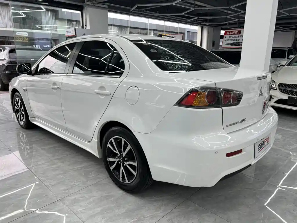 Mitsubishi Lancer EX 2017 — фото 16