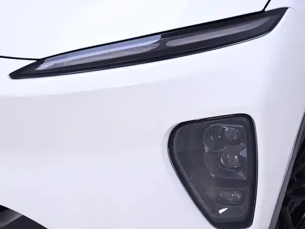 NIO ES8 2023
