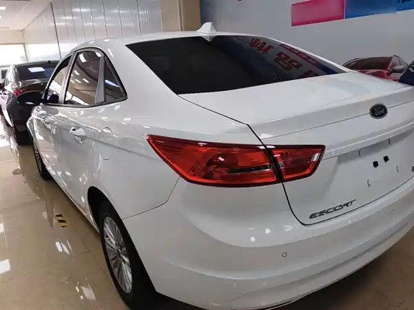 Ford Escort 2017