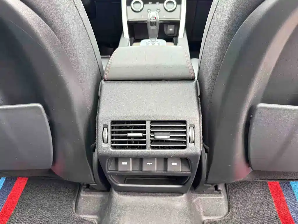 Land Rover Discovery Sport 2021 — фото 12