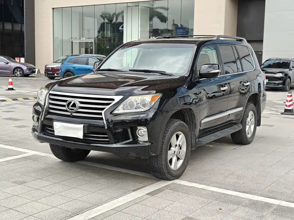 Lexus LX 2012 — фото 1