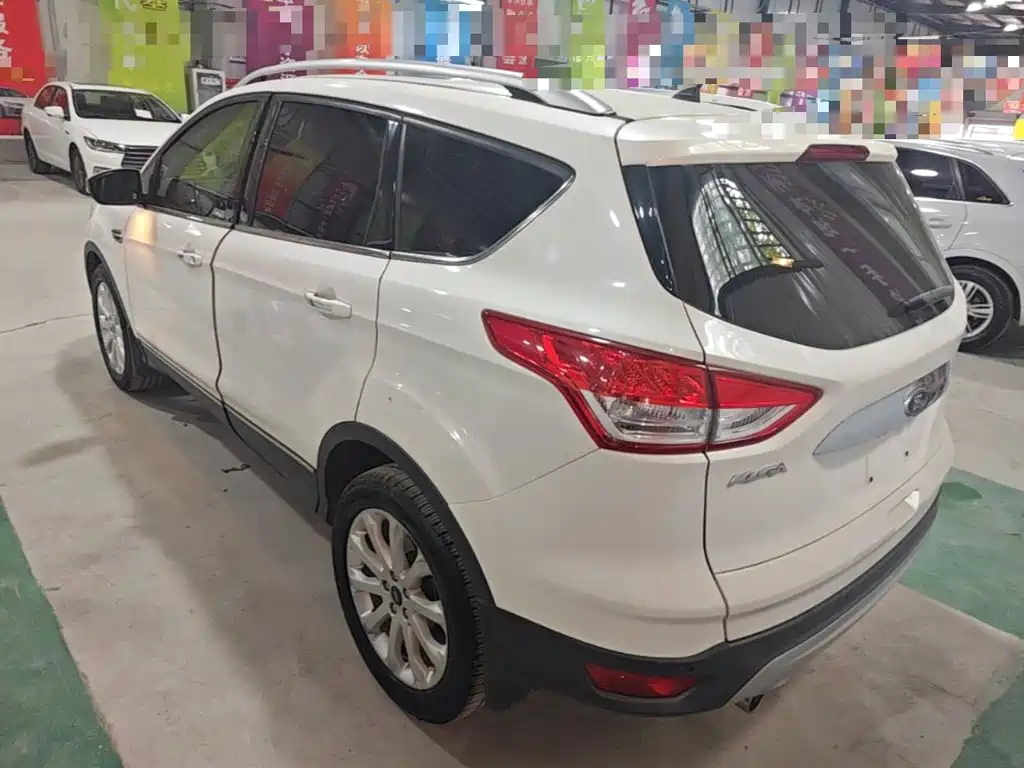 Ford Kuga 2015 — фото 5