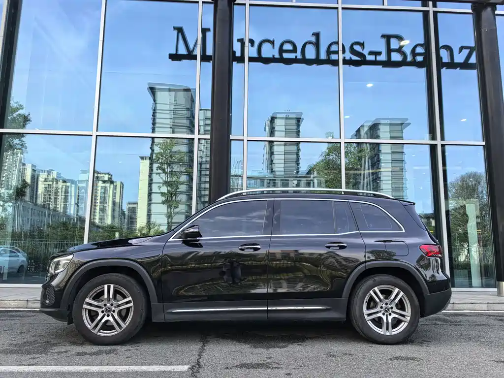 Mercedes-Benz GLB 2021 — фото 16