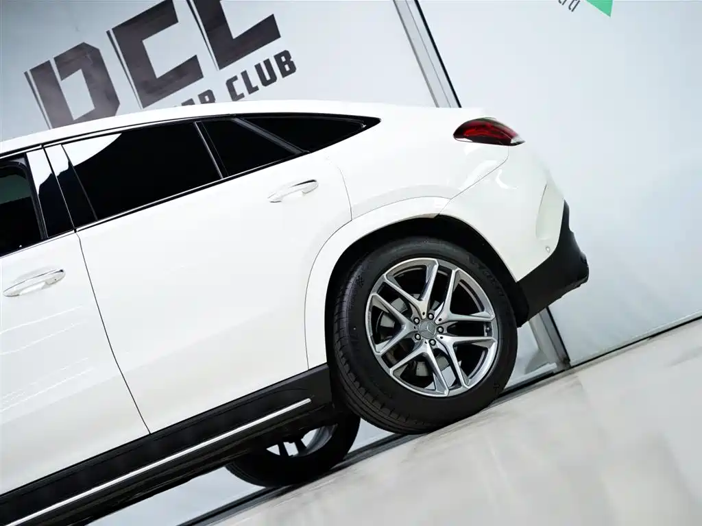 Mercedes-Benz GLE Coupe AMG 2022 — фото 25