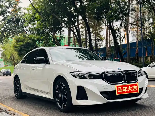 BMW i3 2024