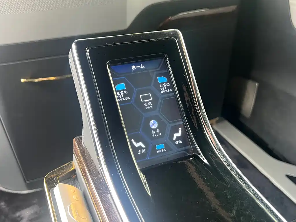 Toyota Alphard 2019 — фото 11