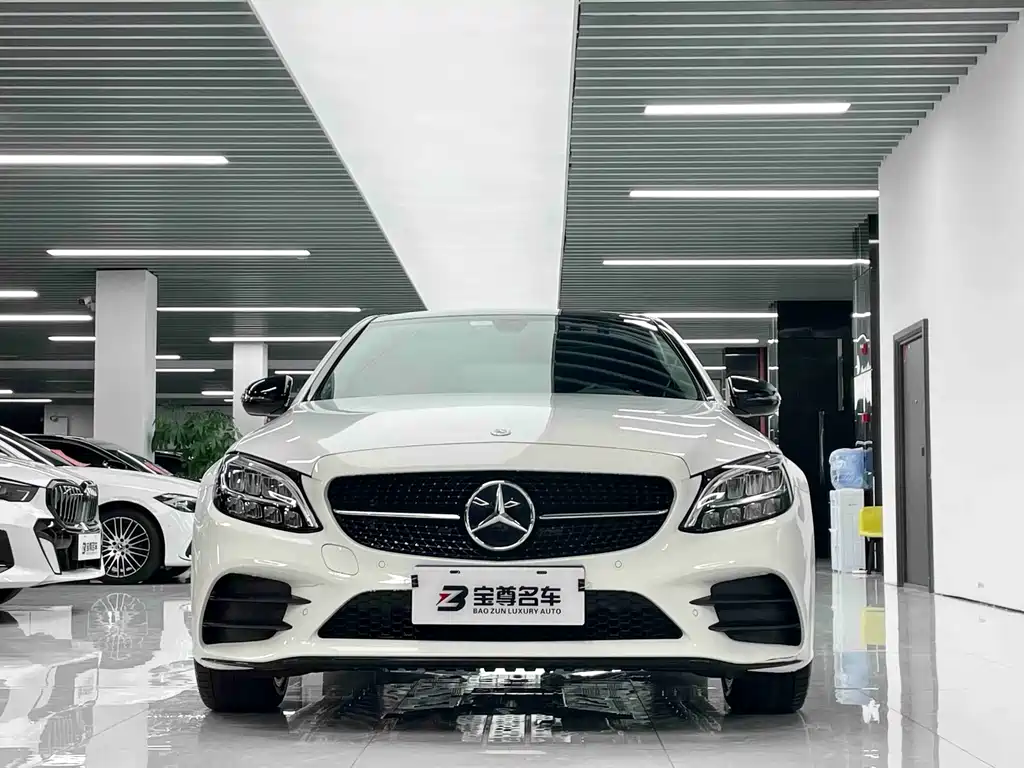 Mercedes-Benz C-Class 2022