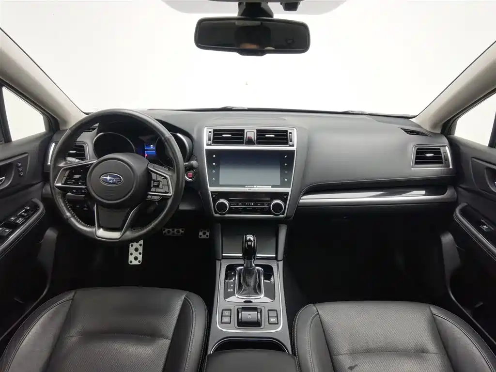 Subaru Outback 2018 — фото 5