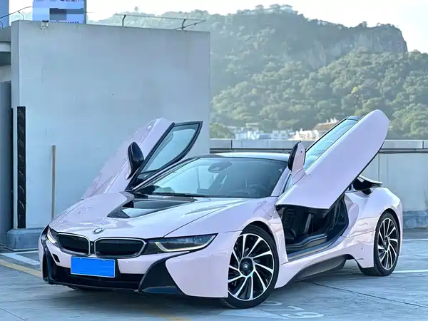 BMW i8 2016
