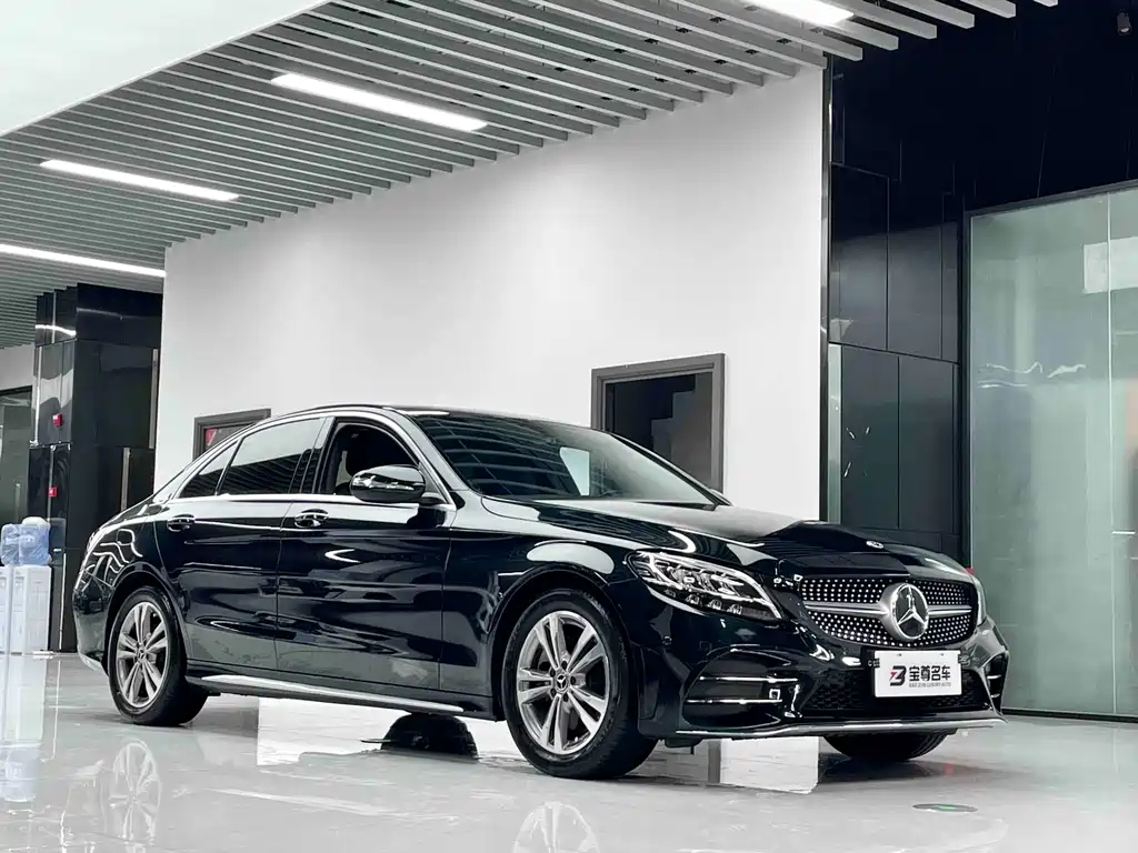 Mercedes-Benz C-Class 2020